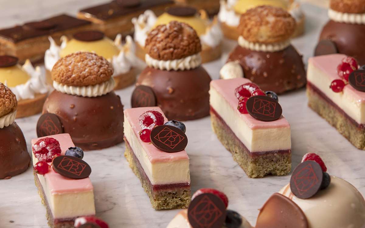 Plateau de pâtisserie pour le brunch du dimanche