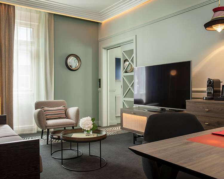 reserve a luxury suite in Strasbourg
