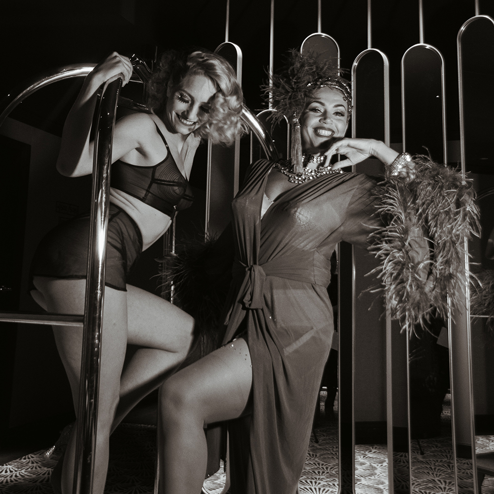 Cabaret dinner shows
« Jazz & Burlesque »