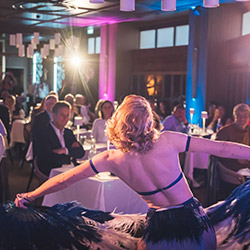 Cabaret dinner shows
« Jazz & Burlesque »